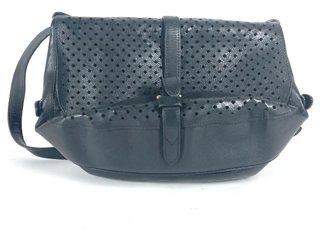 Borsa a Spalla Saumur 30 Flore Perforata Louis Vuitton M94072 Nero - vista 2