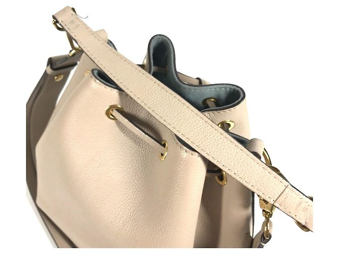 Borsa Lockme Bucket NV di Louis Vuitton Beige Sabbia - vista 9