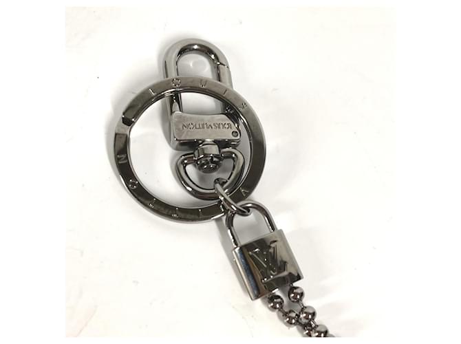 Louis Vuitton Monogram Eclipse Keyring Black - view 2