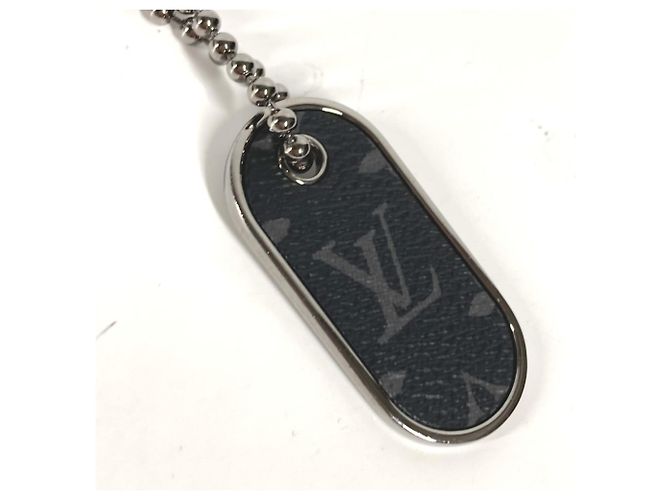 Louis Vuitton Monogram Eclipse Keyring Black - view 3