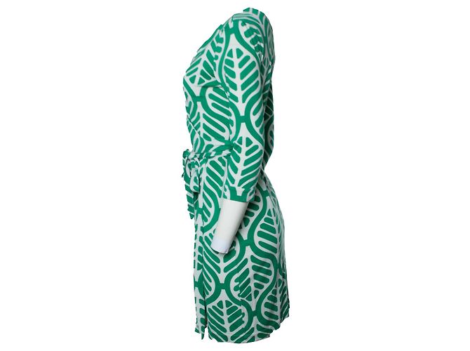 Autre Marque Diane Von Furstenberg, Vestido envelope em verde e branco - vista 2
