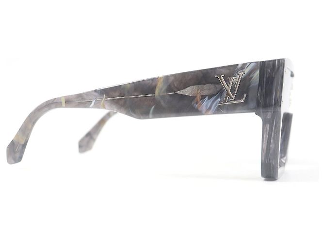 Louis Vuitton Cyclone Marble Pattern Sunglasses Blue - view 5