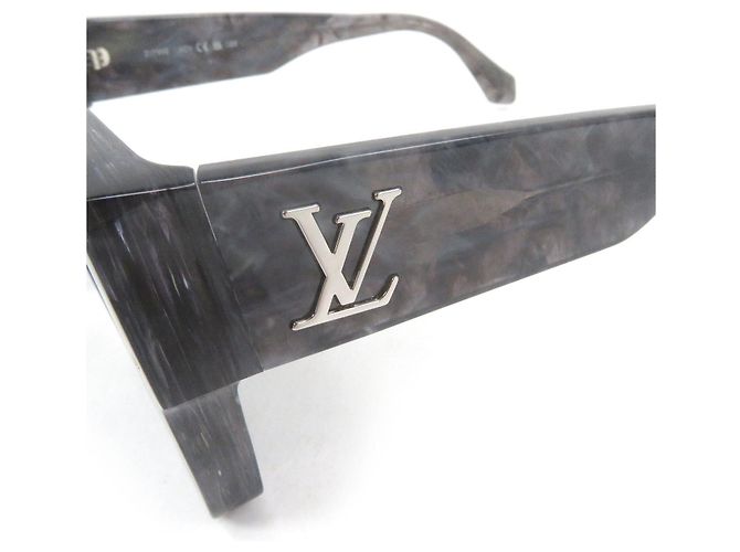 Louis Vuitton Cyclone Marble Pattern Sunglasses Blue - view 8