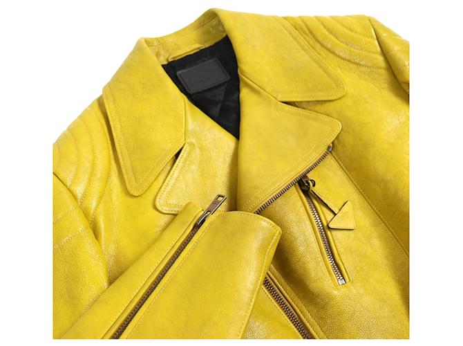 Chaqueta de piel de ternera con charm de logo triangular de Prada Amarillo - vista 4