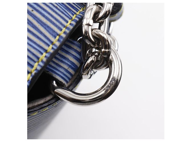 Borsa a Spalla 2 in 1 Louis Vuitton Twist MM in Pelle Epi Blu - vista 14
