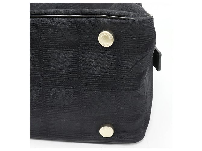 Borsa in nylon e pelle di vitello della nuova linea di viaggio Chanel Nero - vista 5