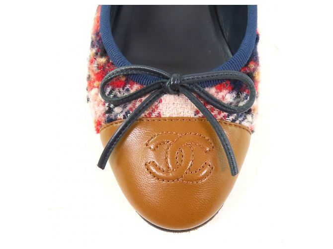 Sapatilhas de Tweed e Couro COCO Mark da Chanel Multicor - vista 9