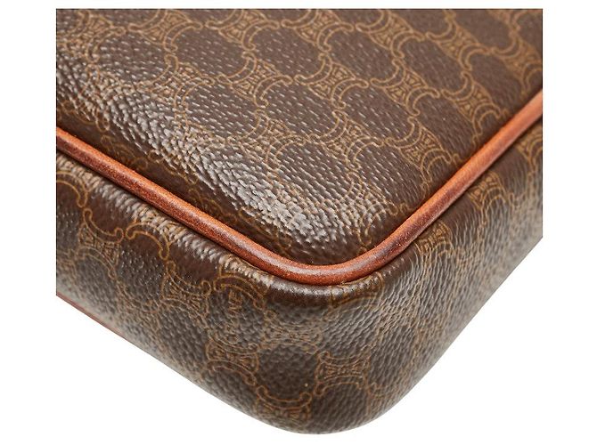 Céline Borsa Clutch in Pelle PVC Macadam Celine Marrone - vista 5