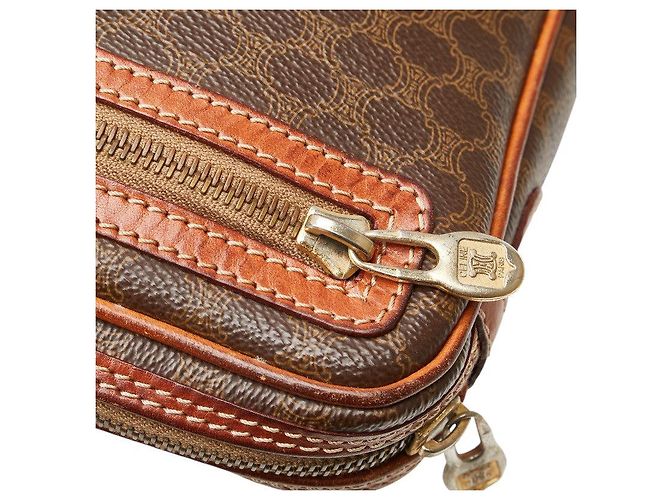 Céline Borsa Clutch in Pelle PVC Macadam Celine Marrone - vista 8