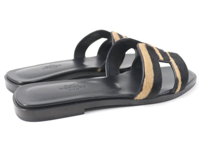 Sandali in pelle Harako Oran di Hermès Nero - vista 3