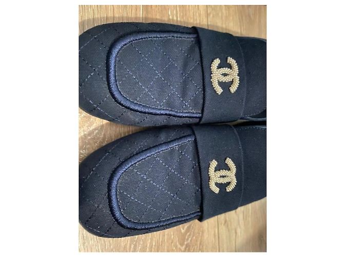 Mocassini Chanel in tessuto blu navy con logo CC in perle Taglia 41 - vista 5