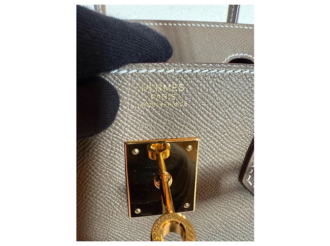 Borsa a mano Hermès Birkin 30 Epsom Etoup in pelle Marrone scuro - vista 3