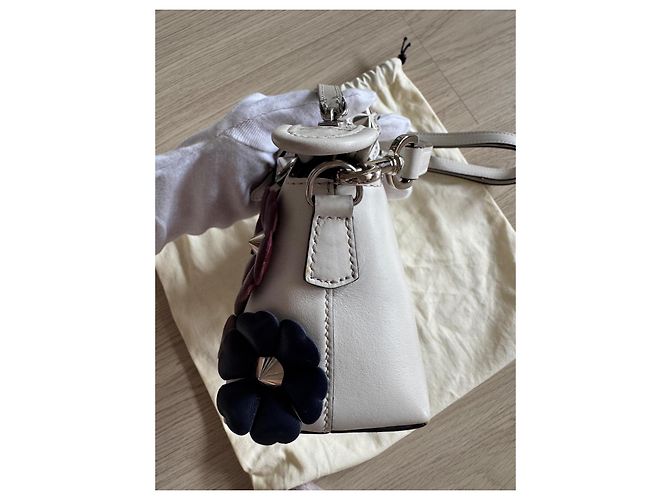 Borsa a mano Fendi By The Way in pelle bianca Bianco - vista 4