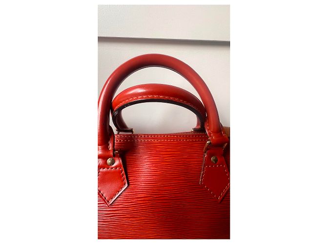 Louis Vuitton Speedy 30 in pelle Epi Marrone - vista 25