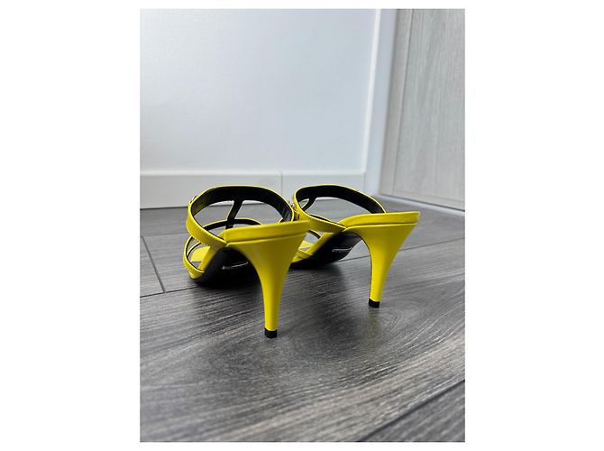 Marmont Gucci gelbe Gladiatorensandalen - Ansicht 6