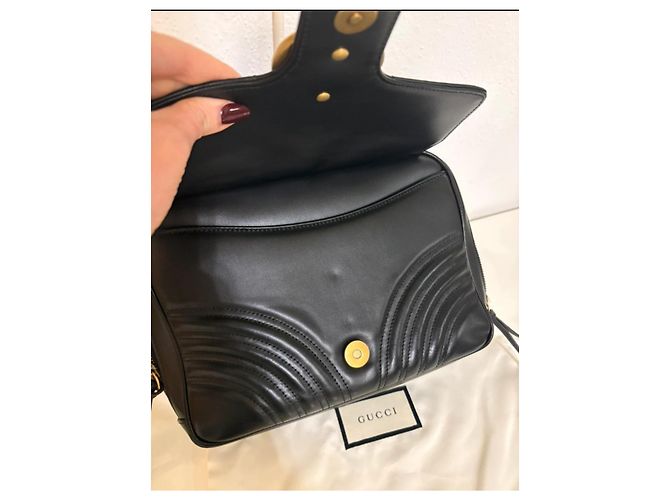 Borsa a mano Gucci Marmont in pelle nera Nero - vista 11