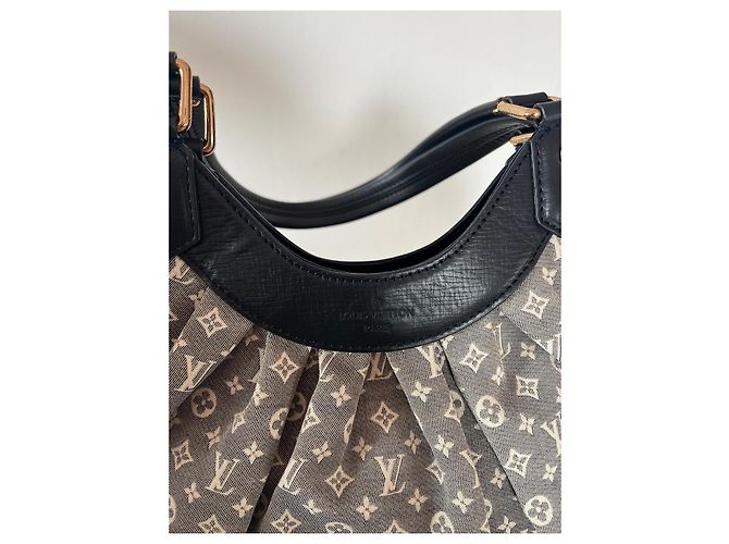 Louis Vuitton Encre Monogram Idylle Grigio - vista 3