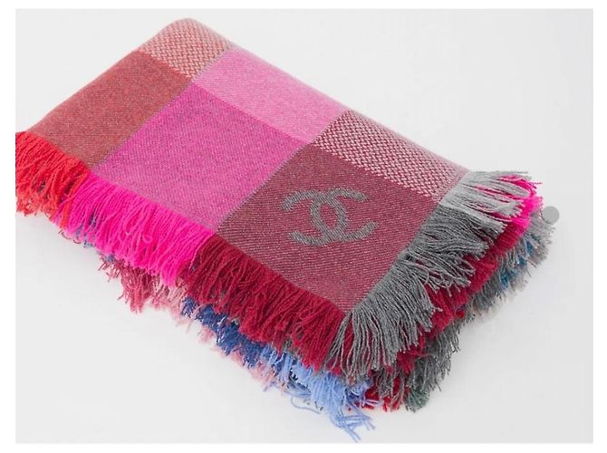 Chanel Kaschmirdecke blau rosa kariert mit CC Logo Pink - Ansicht 9