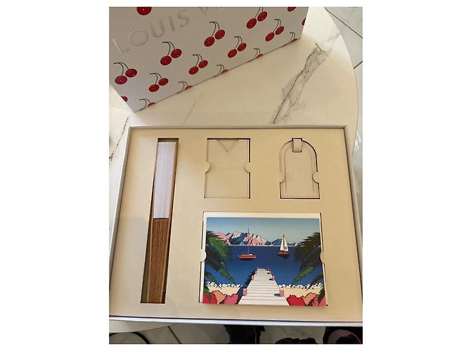 Conjunto de presente Louis Vuitton Fora de branco - vista 2