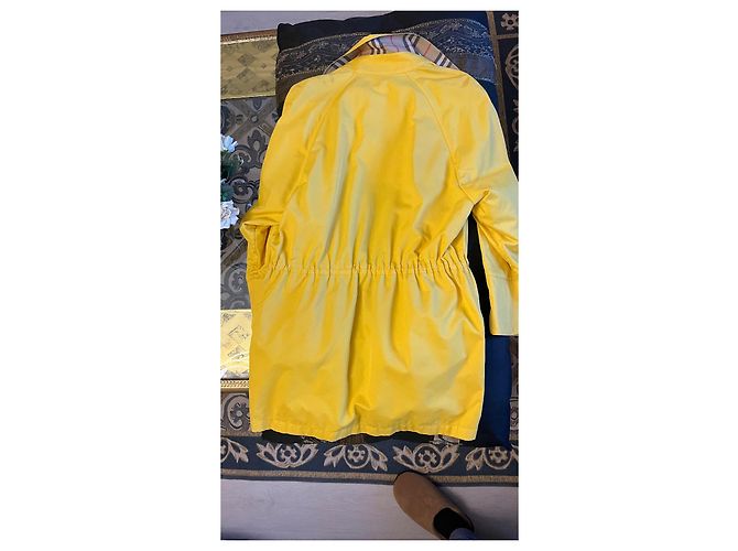 Gabardina Burberry amarilla Amarillo - vista 11