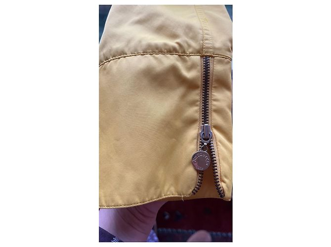 Gabardina Burberry amarilla Amarillo - vista 16