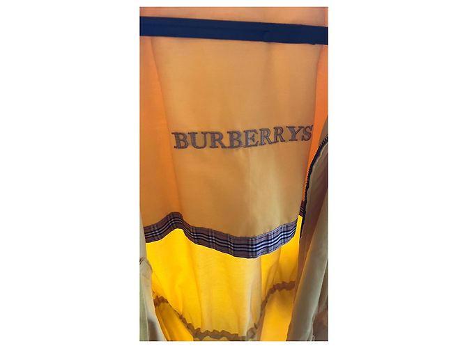 Gabardina Burberry amarilla Amarillo - vista 17