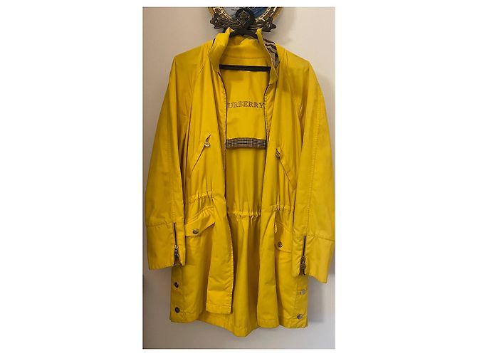 Gabardina Burberry amarilla Amarillo - vista 20