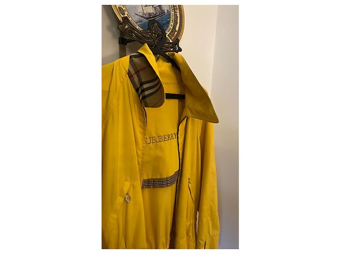 Gabardina Burberry amarilla Amarillo - vista 9