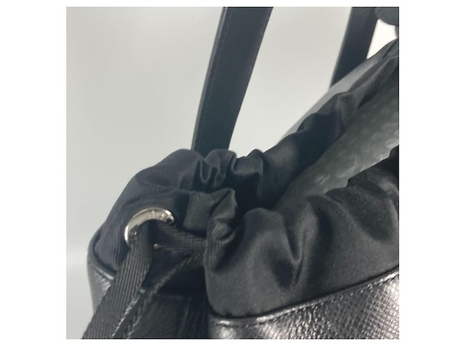 Borsa a Spalla Cabalite Taiga Louis Vuitton Nero Bianco - vista 10
