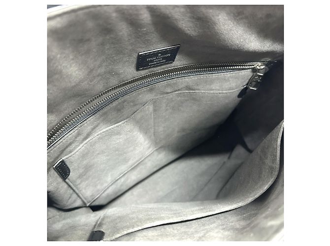 Sac à main Greenwich M94476 de Louis Vuitton Noir - vue 11