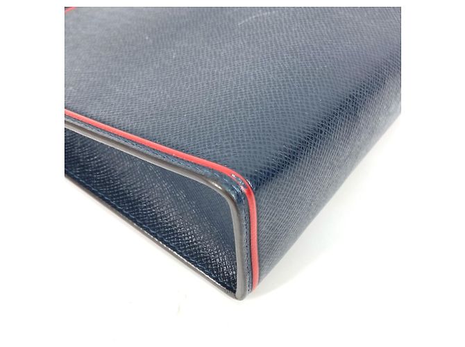 Pochette Voyage Taiga Louis Vuitton Rosso Multicolore Blu navy - vista 3