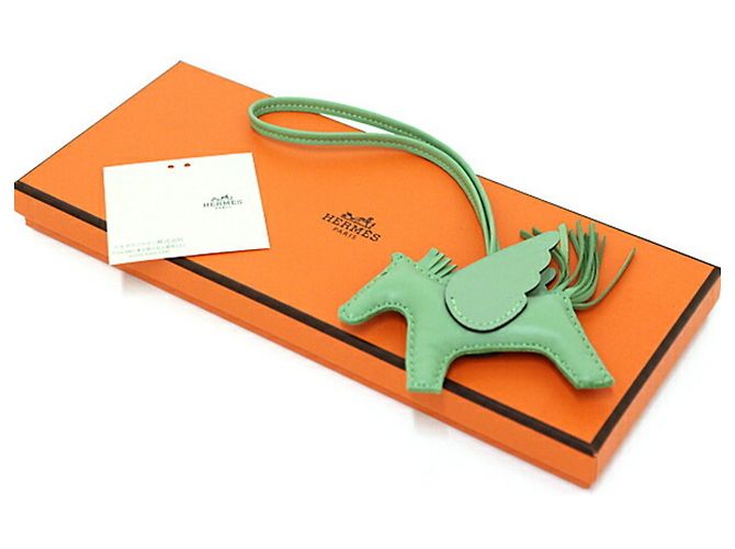 Charm per borsa Hermès Rodeo Pegasus PM Verde Verde chiaro - vista 6