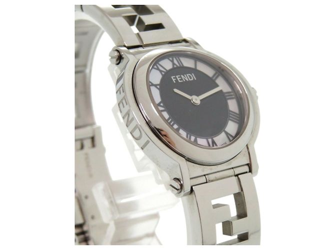 Fendi 6100L Caredro Shell Quarz-Armbanduhr aus Edelstahl Schwarz - Ansicht 5