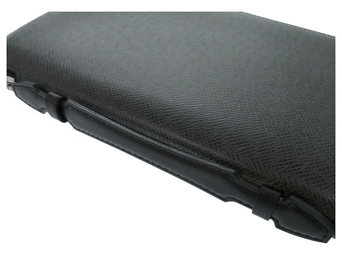 Louis Vuitton Taiga Leather Long Wallet Black - view 10