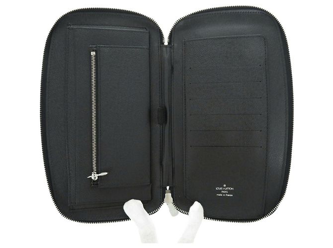 Louis Vuitton Taiga Leather Long Wallet Black - view 5