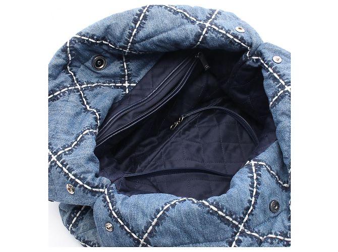 Bolsa tote de denim e couro Chanel 22 Azul Azul marinho - vista 3