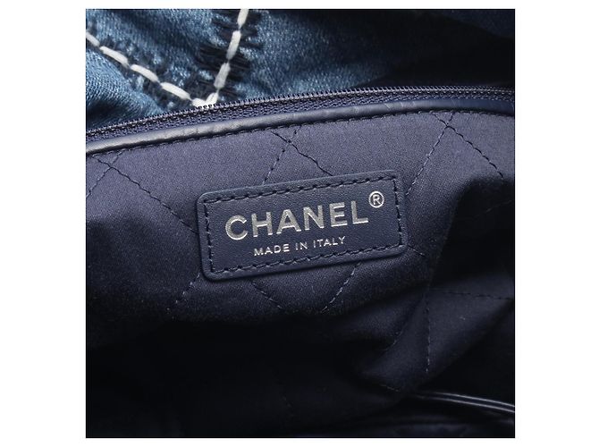 Bolsa tote de denim e couro Chanel 22 Azul Azul marinho - vista 4
