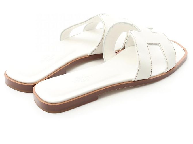 Mule in pelle Hermès Oran Marrone Bianco - vista 2