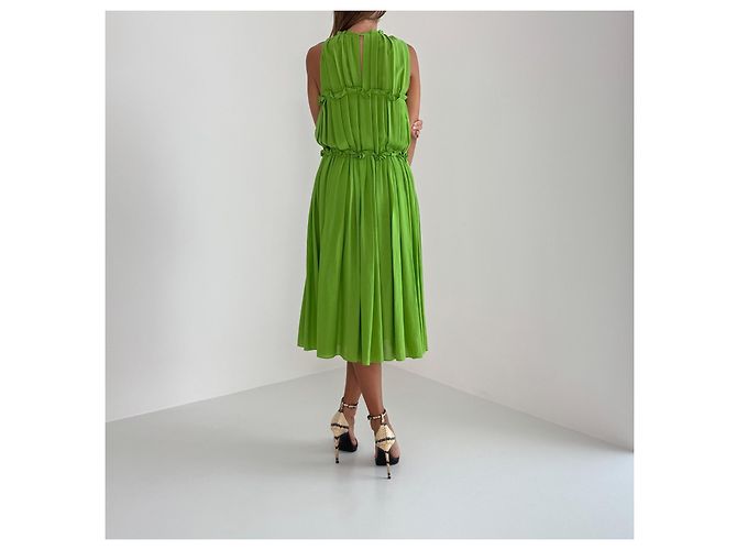 Grünes plissiertes Kleid von Bottega Veneta - Ansicht 10