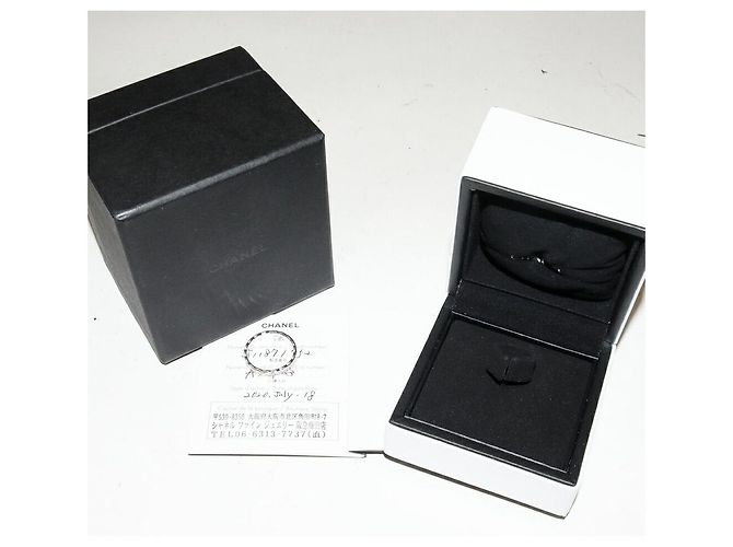 Anello Coco Crush in oro bianco 18K Chanel J11871 Argento - vista 3