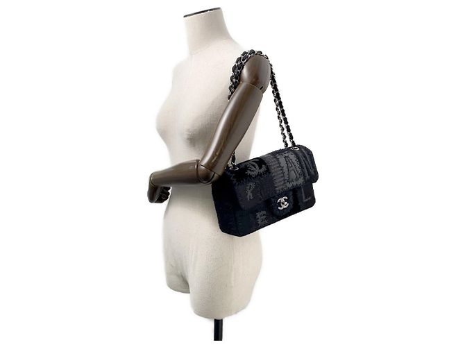 Borsa a spalla in tweed nero Chanel - vista 4