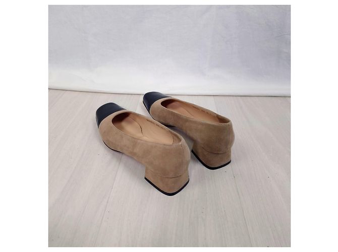 Salvatore Ferragamo scarpe basse in pelle beige e nera Nero - vista 2