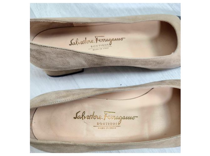 Salvatore Ferragamo scarpe basse in pelle beige e nera Nero - vista 4