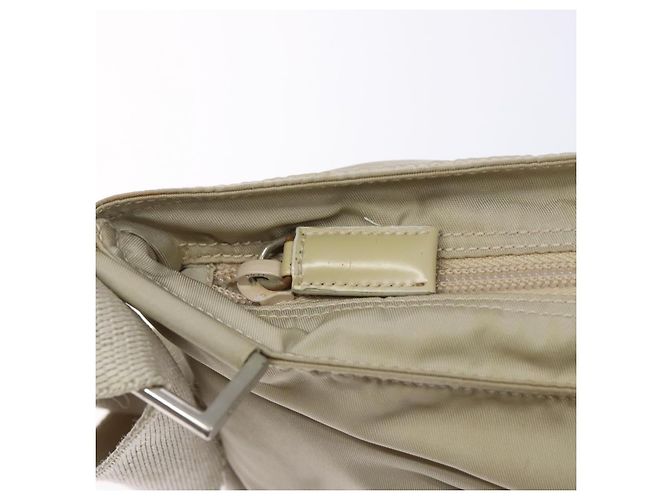 Sac à épaule Prada en nylon beige Auth bs28381 - vue 10