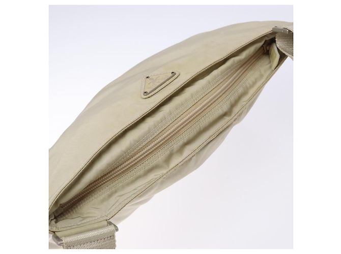 Sac à épaule Prada en nylon beige Auth bs28381 - vue 6