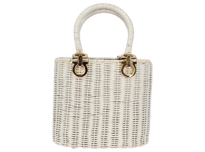 Gancini Handtasche aus Raphia in Weiß und Gold Auth 136858V von Salvatore Ferragamo Golden - Ansicht 13