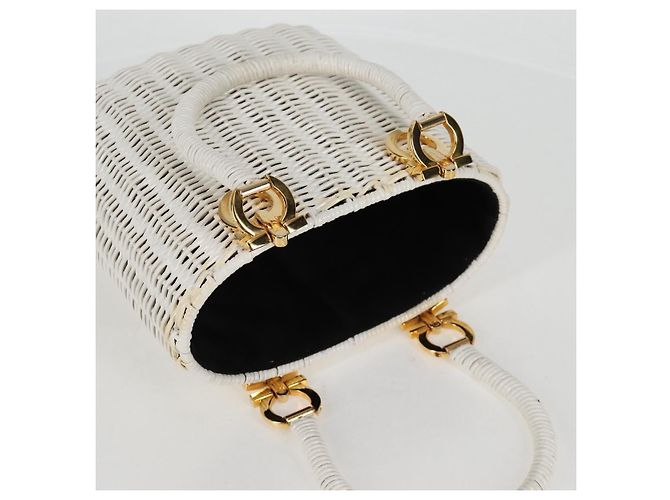 Gancini Handtasche aus Raphia in Weiß und Gold Auth 136858V von Salvatore Ferragamo Golden - Ansicht 14