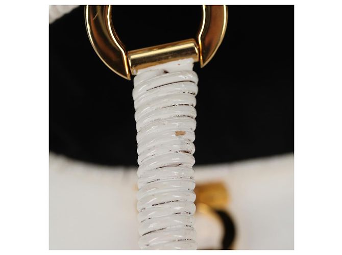 Gancini Handtasche aus Raphia in Weiß und Gold Auth 136858V von Salvatore Ferragamo Golden - Ansicht 16