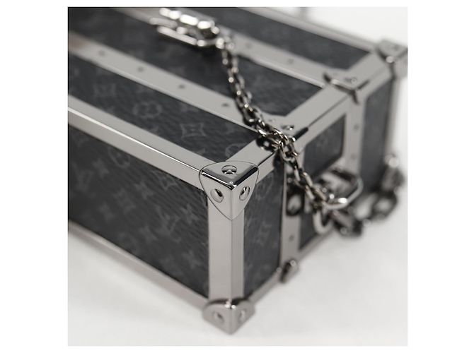 SCATOLA A BAULETTO CUFFIE IN METALLO LOUIS VUITTON M77167 LV Auth 133202SM Nero - vista 16