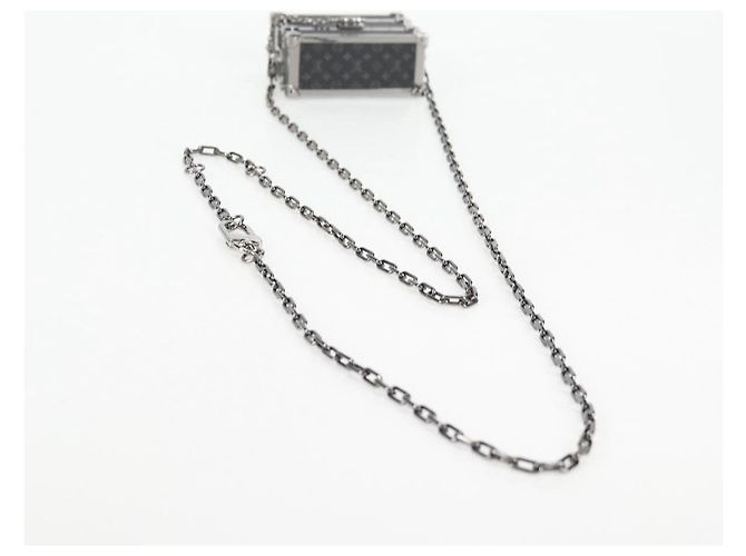 SCATOLA A BAULETTO CUFFIE IN METALLO LOUIS VUITTON M77167 LV Auth 133202SM Nero - vista 7